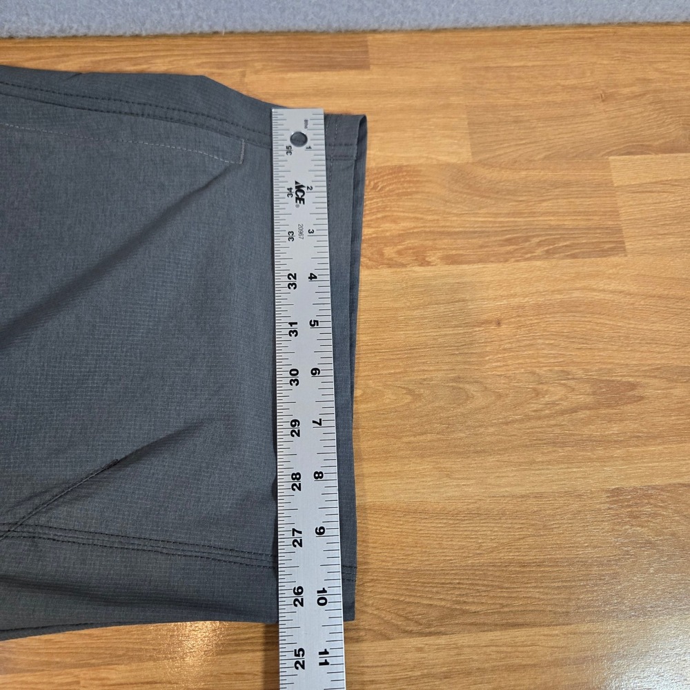 Kuhl Shorts Mens 34 Renegade Charcoal Gray Ripstop Cargo Hiking Outdoor Active - Picture 7 of 14